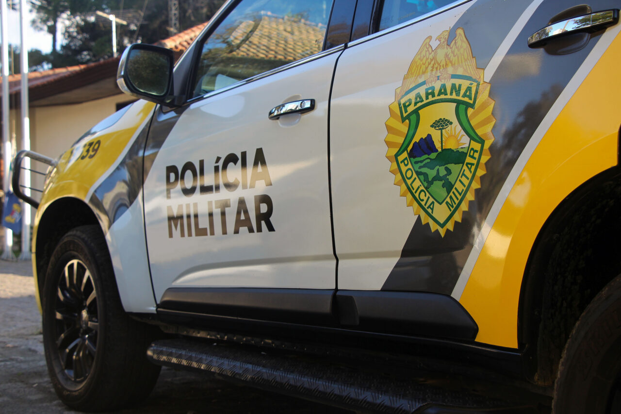 Homem fica entalado em chaminé ao tentar invadir casa em Ponta Grossa