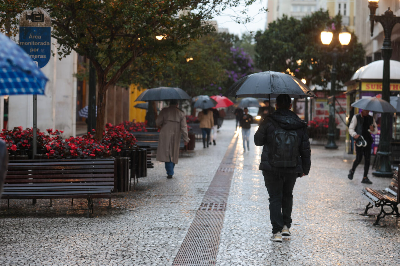 Campos Gerais e outras regiões do Paraná têm previsão de temporais no fim de semana
