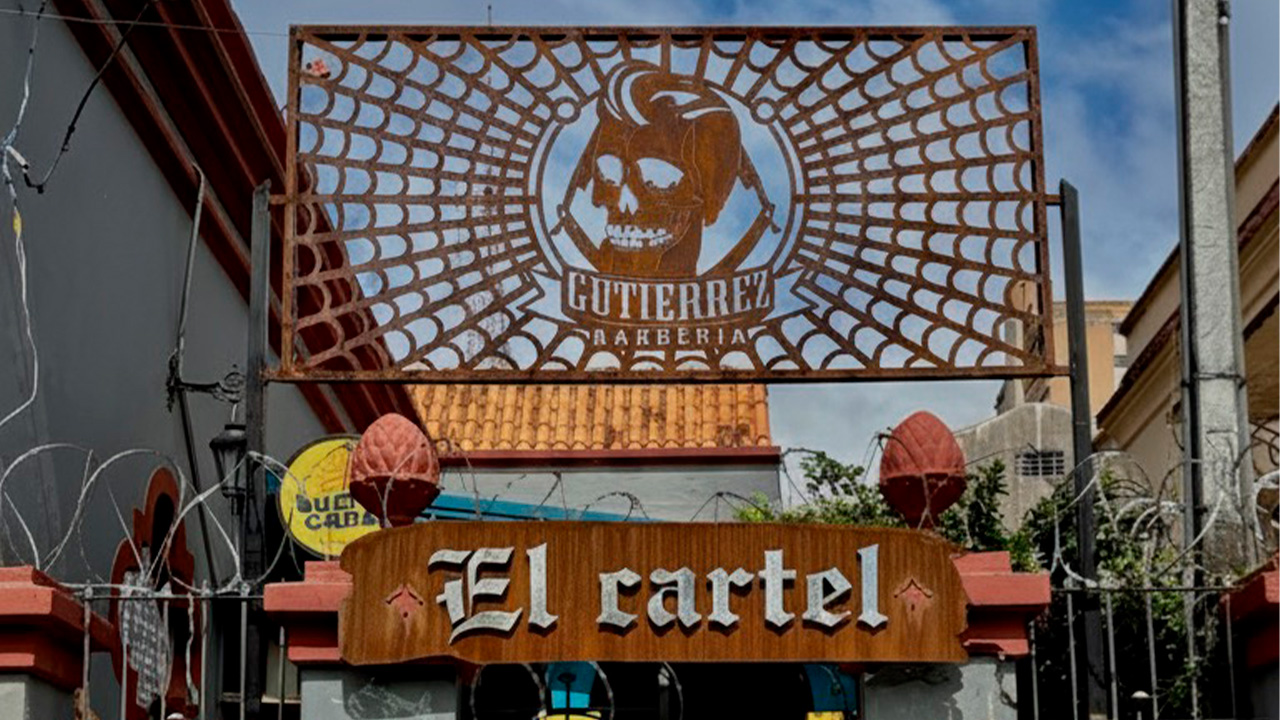 Evento Madrigal no El Cartel reúne hambúrguer, flash tattoos e música ao vivo em Ponta Grossa