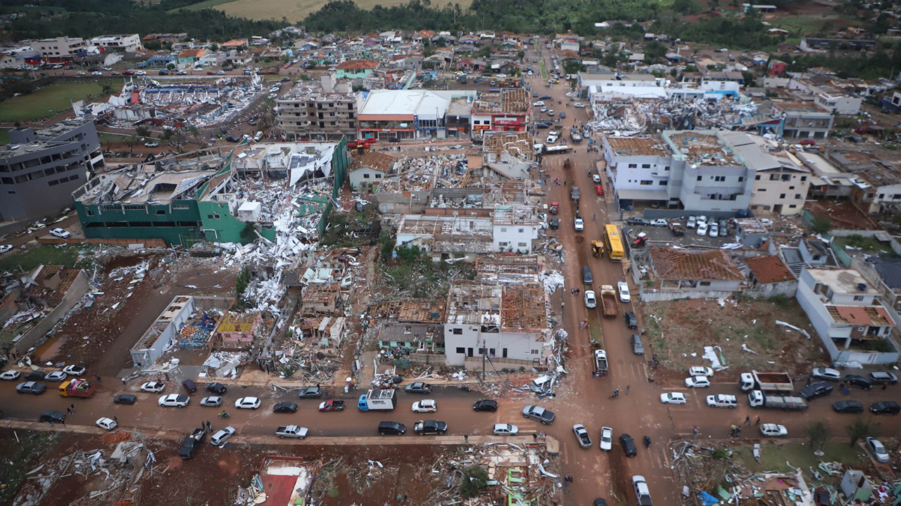 Simepar registra três tornados no Paraná com ventos de até 330 km/h