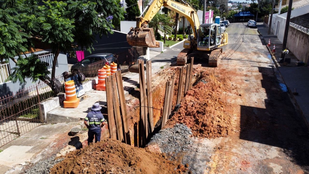 Prefeitura amplia galerias pluviais em mais de 30 ruas de Ponta Grossa